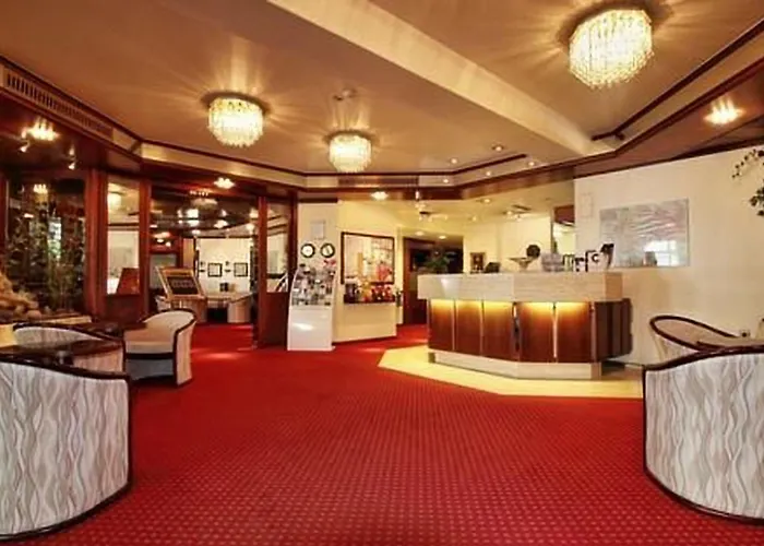 Senator Hotel