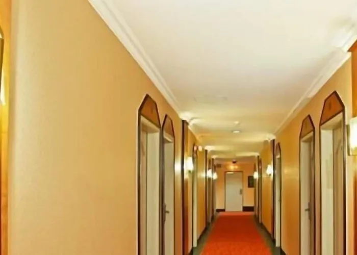 Senator Hotel