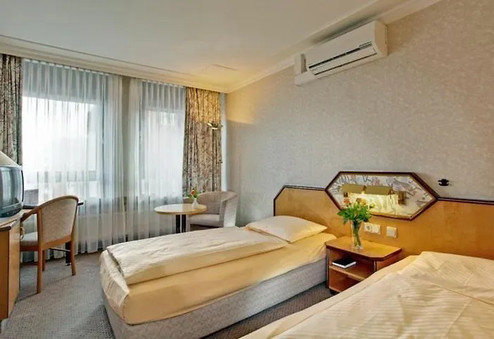 Senator Hotel 4*